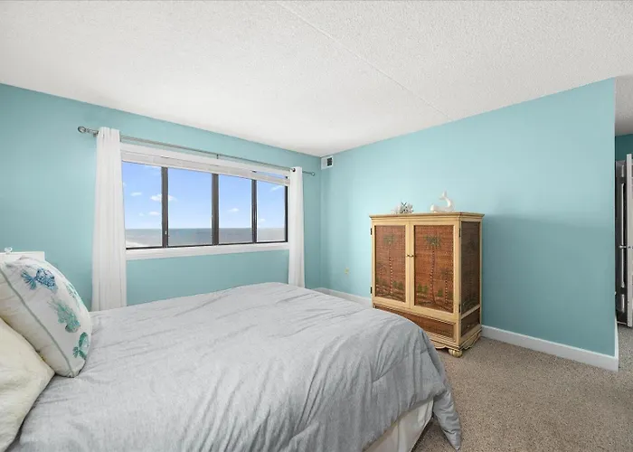 Holiday home 3 Bedroom Direct Ocean Front Capri With Indoor Pool