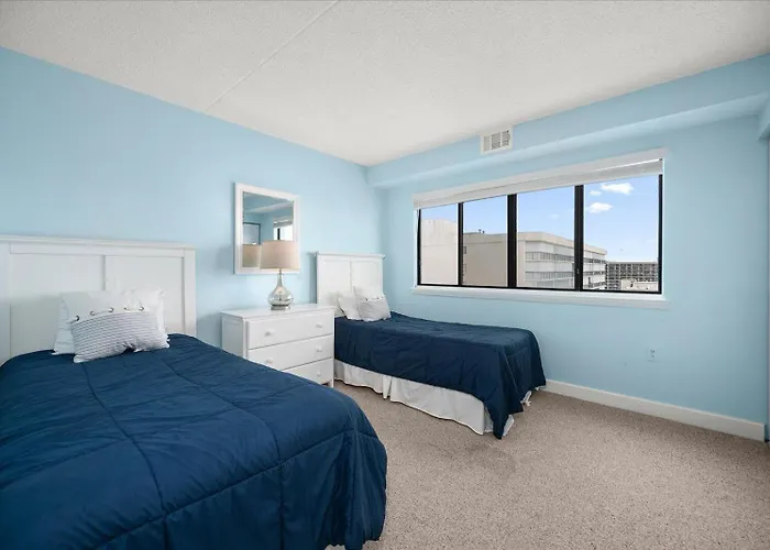 Holiday home 3 Bedroom Direct Ocean Front Capri With Indoor Pool
