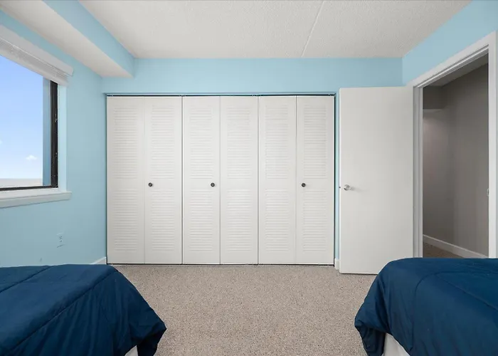 3 Bedroom Direct Ocean Front Capri With Indoor Pool Holiday home