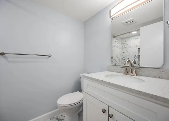 3 Bedroom Direct Ocean Front Capri With Indoor Pool Holiday home *