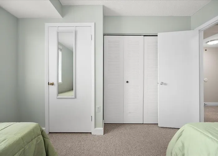 3 Bedroom Direct Ocean Front Capri With Indoor Pool * Ocean City