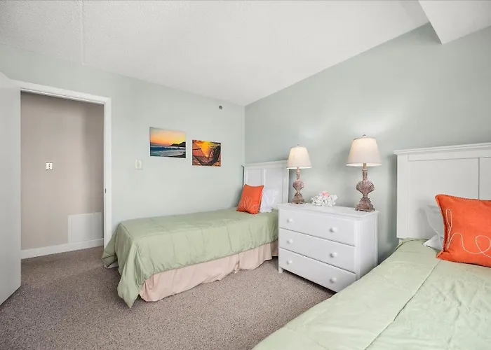 3 Bedroom Direct Ocean Front Capri With Indoor Pool *