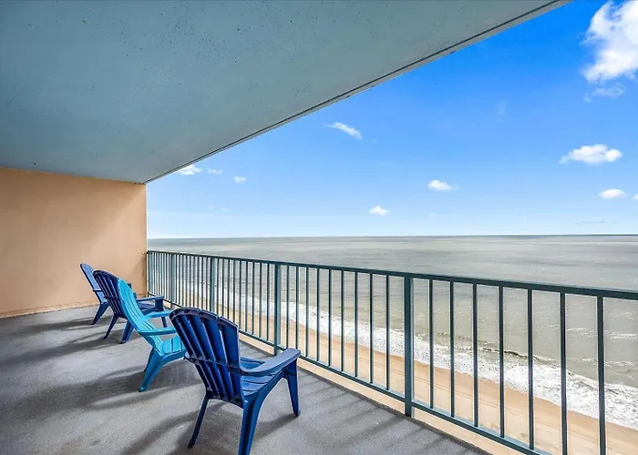 3 Bedroom Direct Ocean Front Capri With Indoor Pool Holiday home Ocean City