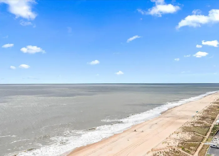 Holiday home 3 Bedroom Direct Ocean Front Capri With Indoor Pool
