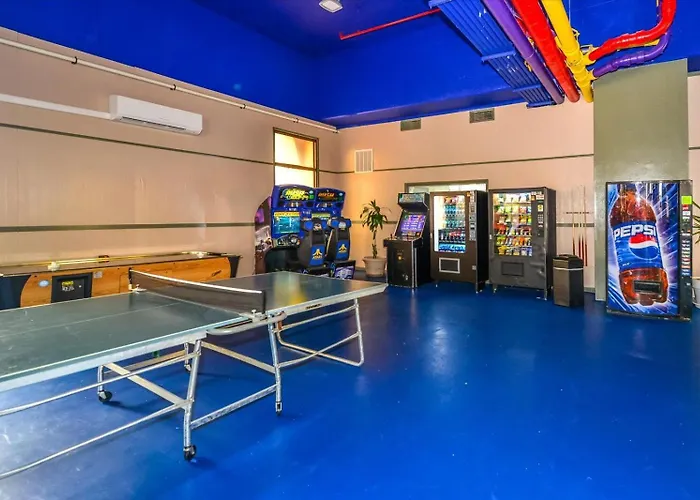 3 Bedroom Direct Ocean Front Capri With Indoor Pool Holiday home