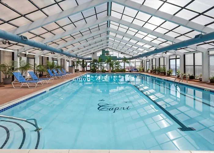 Holiday home 3 Bedroom Direct Ocean Front Capri With Indoor Pool *