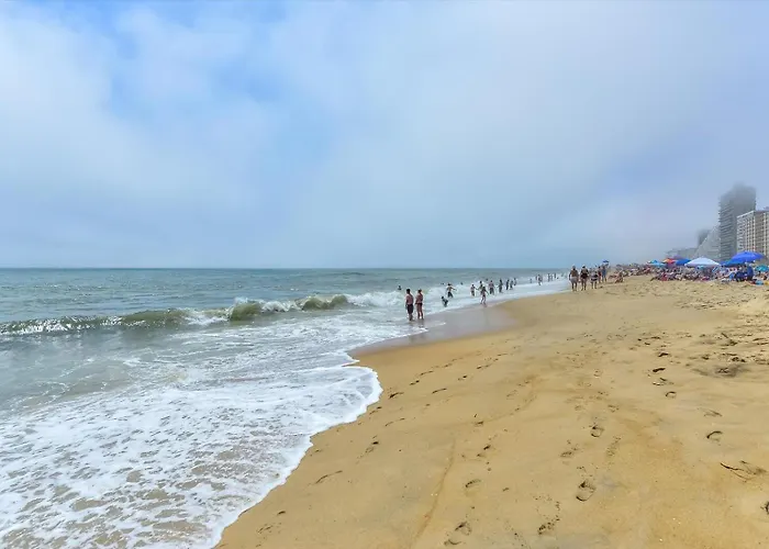 3 Bedroom Direct Ocean Front Capri With Indoor Pool Holiday home Ocean City